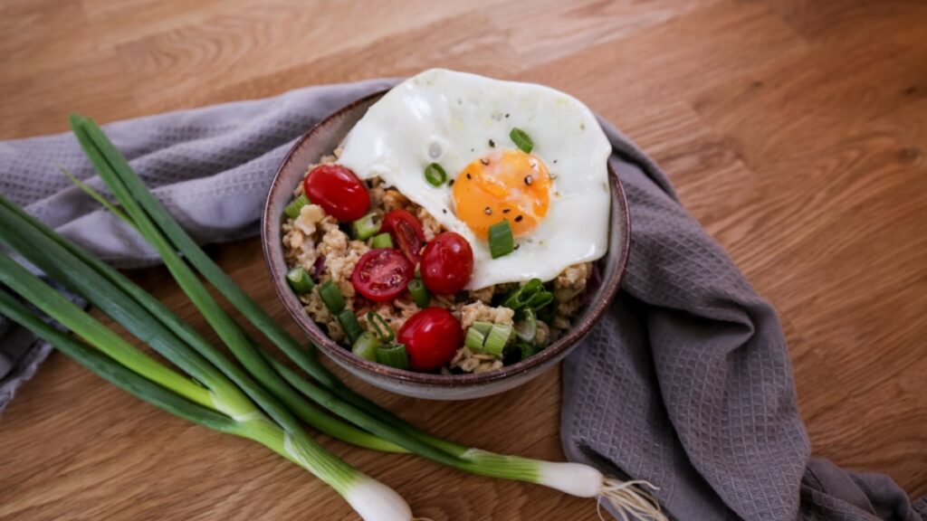 Hearty porridge: healthy breakfast