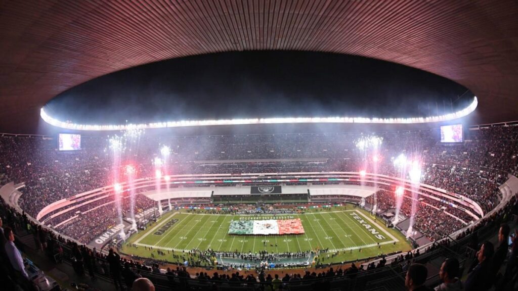 Aztec Stadium - Mexico - 87,523