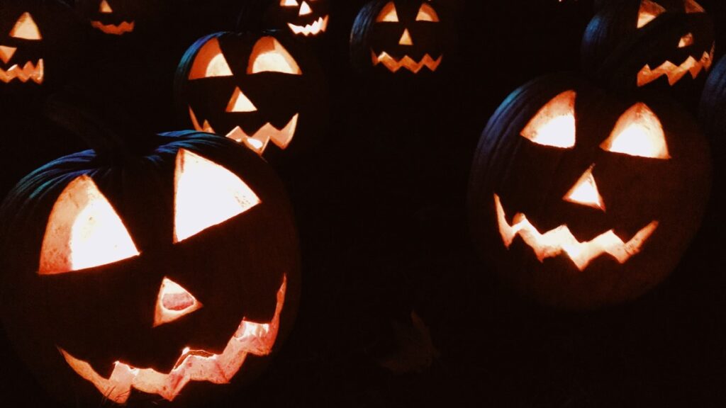 Carving Pumpkin for Halloween