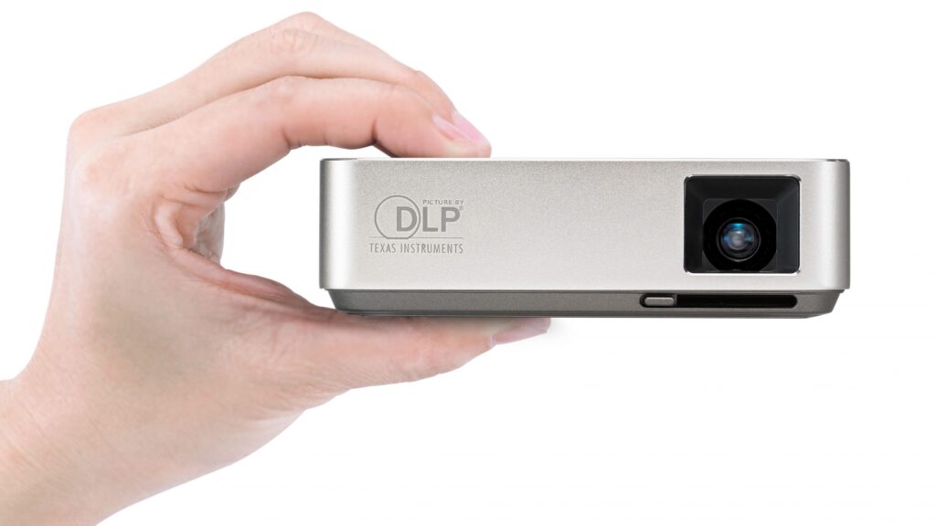 Pocket projector