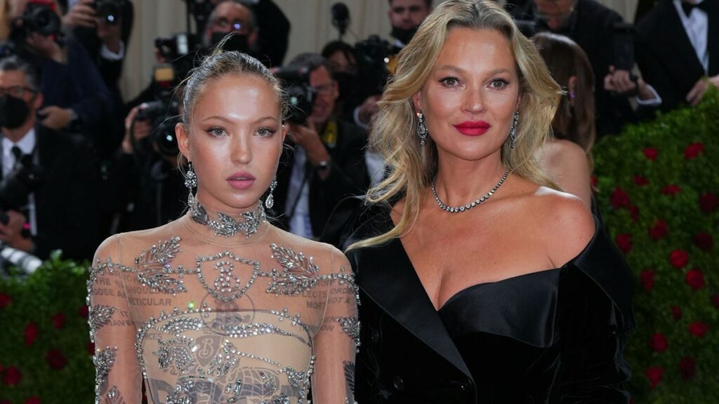 Kate Moss and her daughter