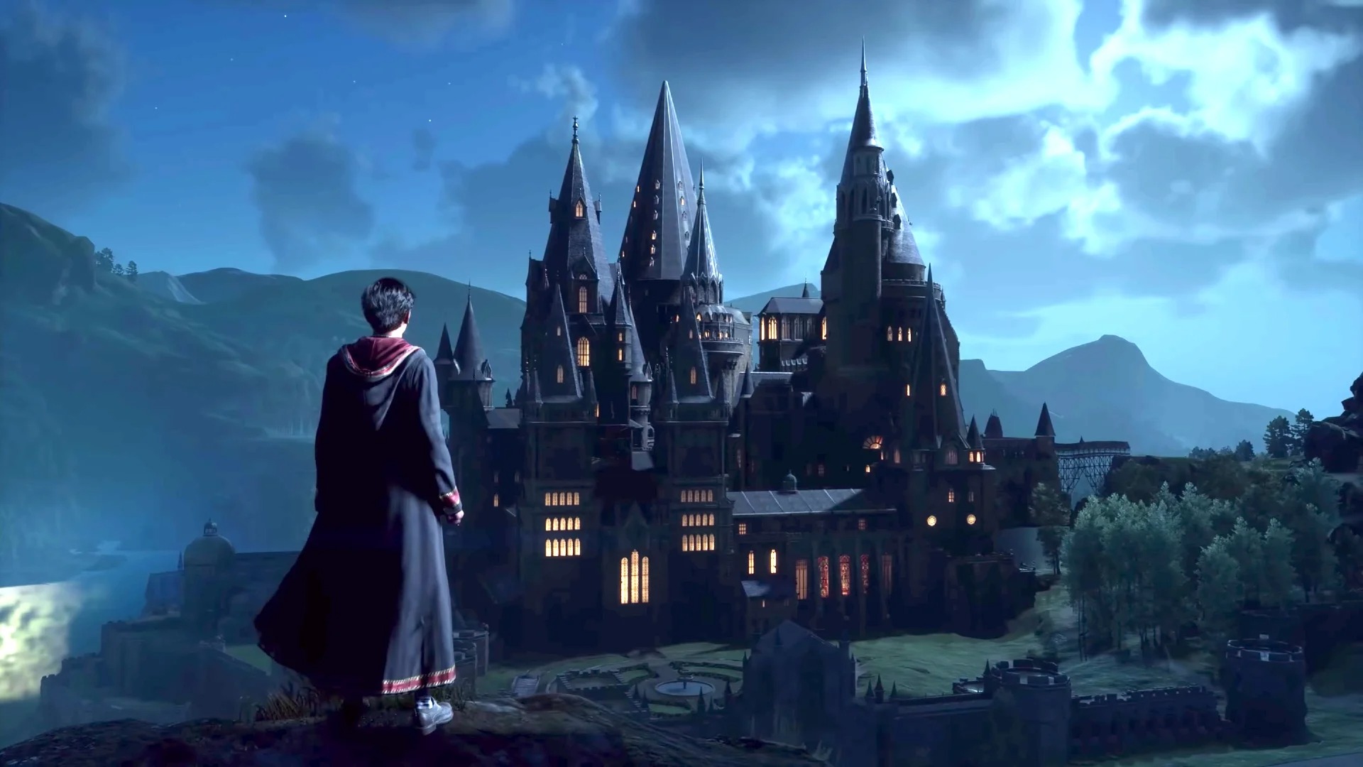 Hogwarts Legacy Showcases its Impressive Open World, Flying, Room of  Requirement, and More