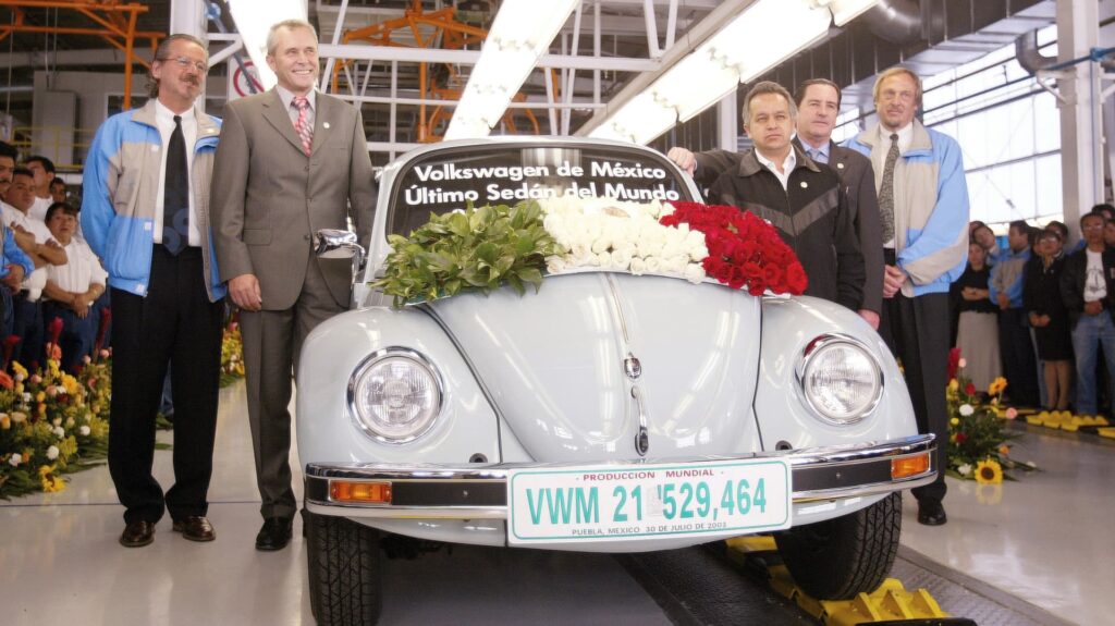 The last Beetle manufactured in its original format, in 2003.