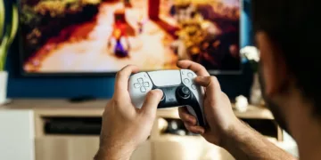 PlayStation Plus Essential Games: This Month’s Trio Faces Mixed Feedback 1 PlayStation Plus