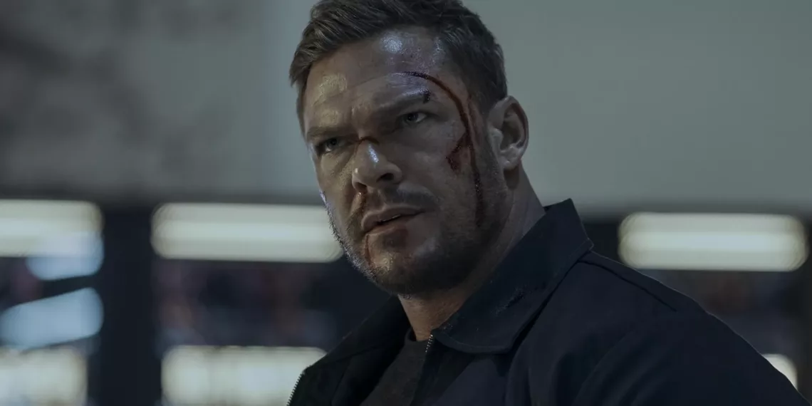 First Look: 'Reacher' Star Alan Ritchson Back in Action for Season 3 41 Reacher