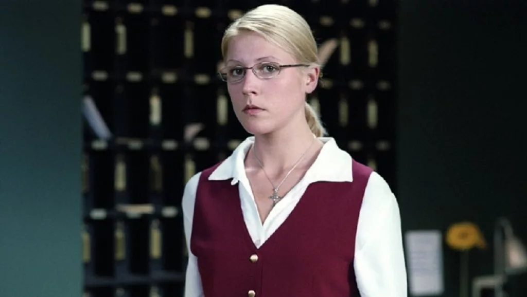 Hotel (2004) Review