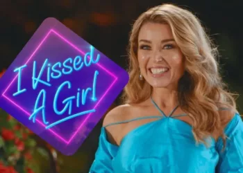 I Kissed a Girl Review