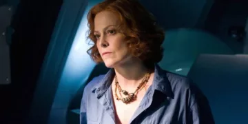 Sigourney Weaver Joins 'The Mandalorian & Grogu,' Marking Star Wars Debut 1 The Mandalorian & Grogu