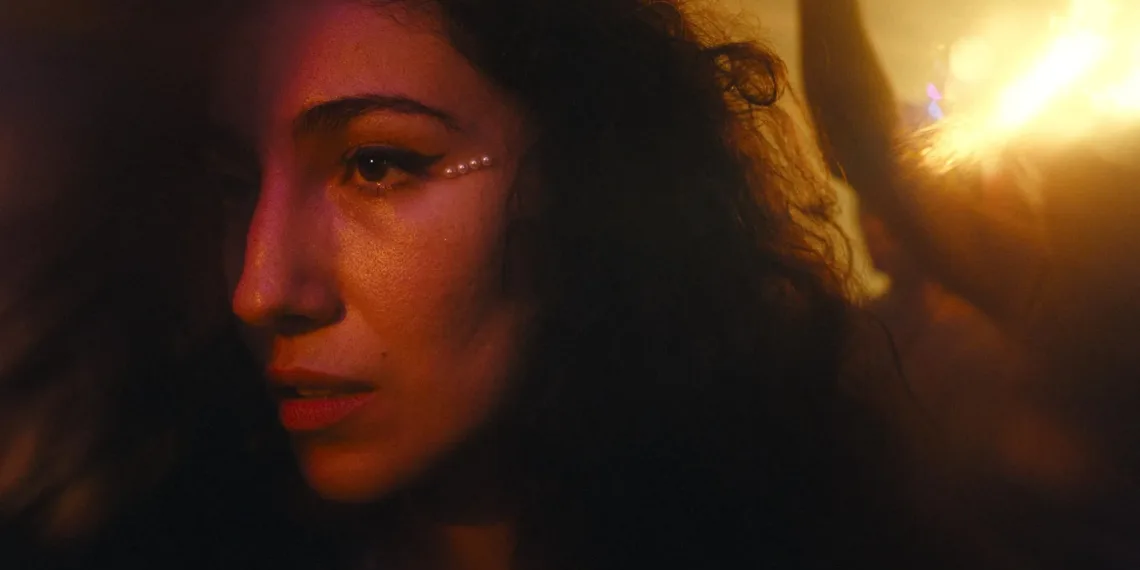 Aïcha Review: A Glimpse of Post-Revolution Tunisian Society 41 Aïcha Review