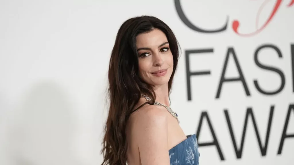 Anne Hathaway