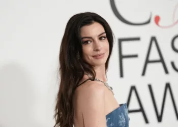 Anne Hathaway