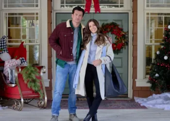 Deck the Walls Review