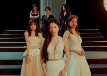 Born for the Spotlight Review