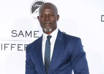 Djimon Hounsou