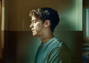 Everything Calls for Salvation Season 2 Review