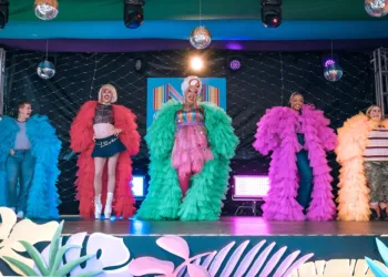 Smoggie Queens Review