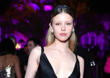 Mia Goth