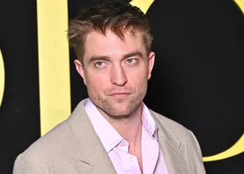 Robert Pattinson
