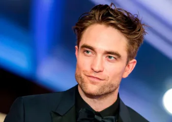 Robert Pattinson