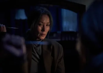 The Old Woman With The Knife Review