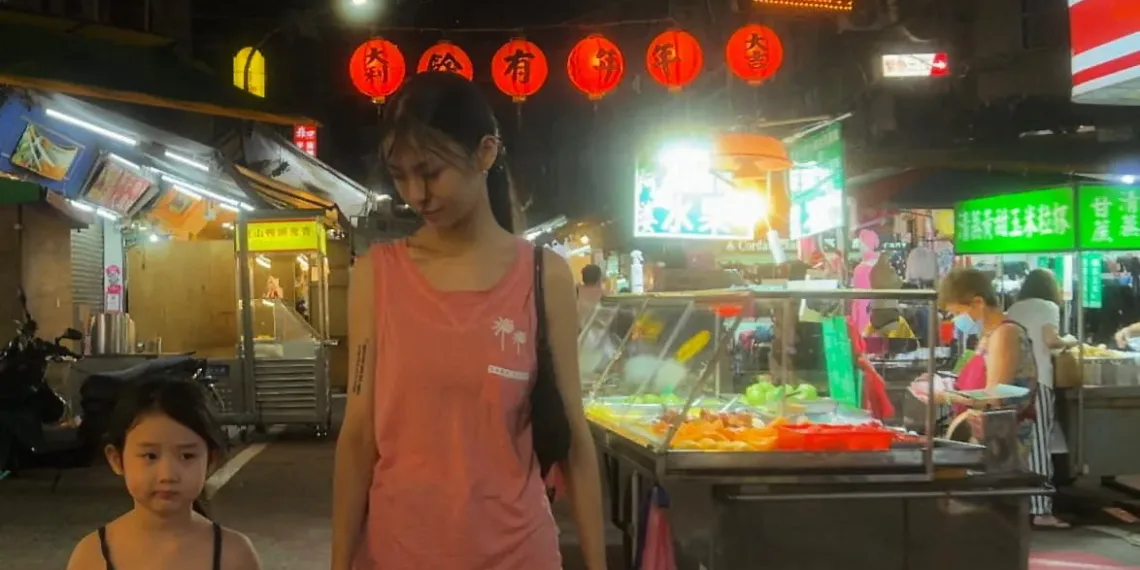 Left-Handed Girl Review