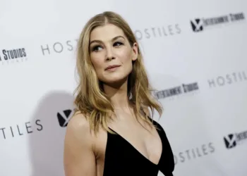 Rosamund Pike
