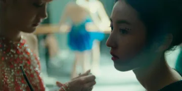 Girl on Edge Review: The Sharpest Blade Can't Cut Through a Tangled Plot 1 Girl on Edge Review