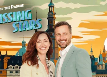 Love on the Danube Kissing Stars Review