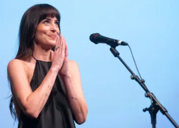 Dakota Johnson Celebrated at Karlovy Vary with President’s Award Dakota Johnson