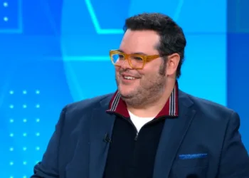 Josh Gad
