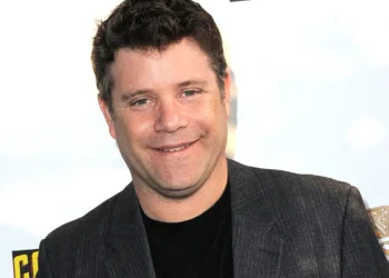 Sean Astin