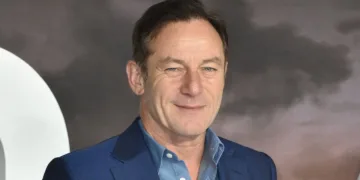 Jason Isaacs Sizes Up First Emmy Bid And Revisits His White Lotus Breakout 1 Jason Isaacs