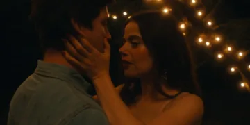 Molly Gordon