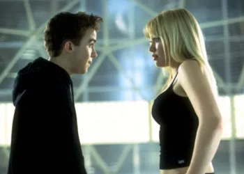 Frankie Muniz Hilary Duff