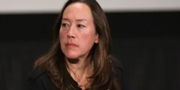 Karyn Kusama reacts to Yellowjackets’ “Pit Girl” reveal and leaves door open for final season 1 Yellowjackets