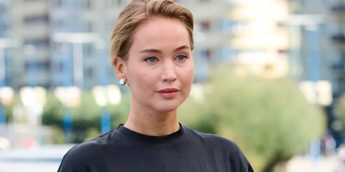 Jennifer Lawrence says women directors avoid the “over-directing” she sees from some men 41 Jennifer Lawrence
