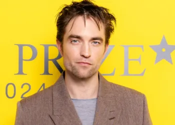 Robert Pattinson