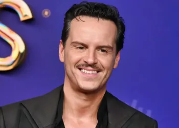 Andrew Scott