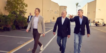 Netflix Chiefs Hit Warner Lot With Zaslav as Paramount Pushes Hostile Bid 1 Joe Pugliese and John Nowak