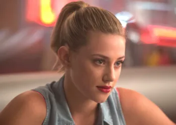 Lili Reinhart
