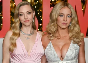 Sydney Sweeney and Amanda Seyfried