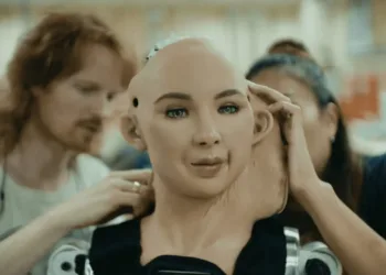 My Robot Sophia Review: Mirrors and Masks in a Digital Laboratory My Robot Sophia Review