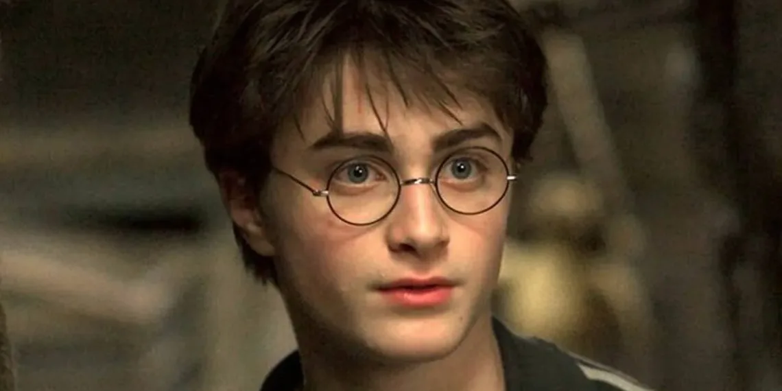 Daniel Radcliffe Urges Fans to Stop Comparing New Harry Potter Cast to Original Trio 41 Harry Potter