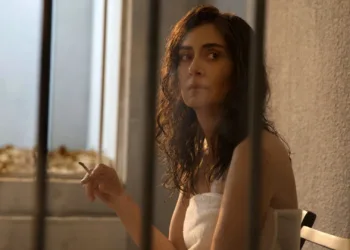 Roya Review