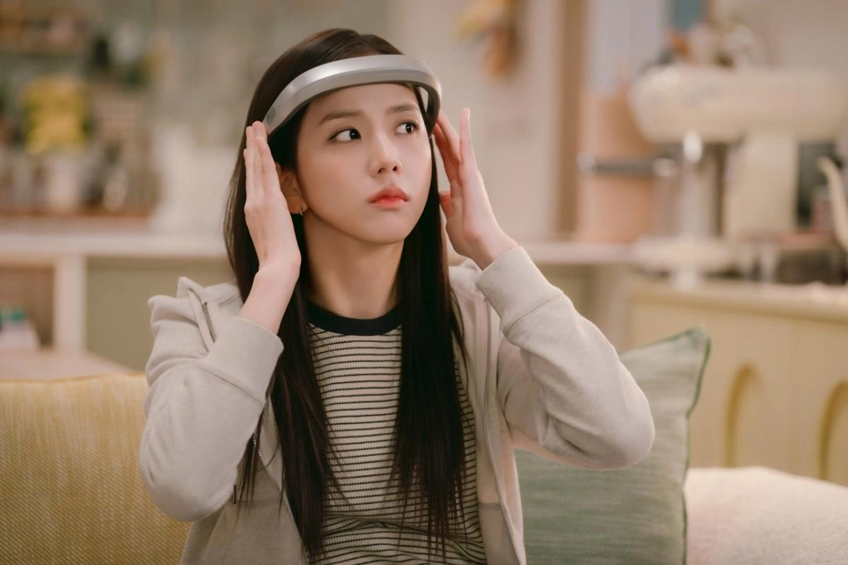 Boyfriend On Demand Review: Jisoo and Seo In-guk Anchor a High-Tech Rom-Com 42 Boyfriend On Demand Review