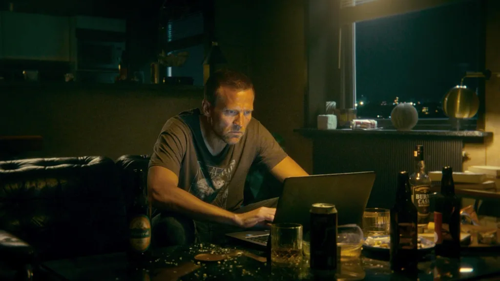Jo Nesbø's Detective Hole Review: Oslo Burns, and So Does This Tense, Flawed Thriller 42 Jo Nesbø’s Detective Hole Review