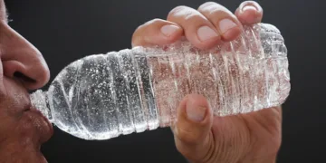 The Plastic Detox Review: Biological Survival in a Petroleum World 1 The Plastic Detox Review
