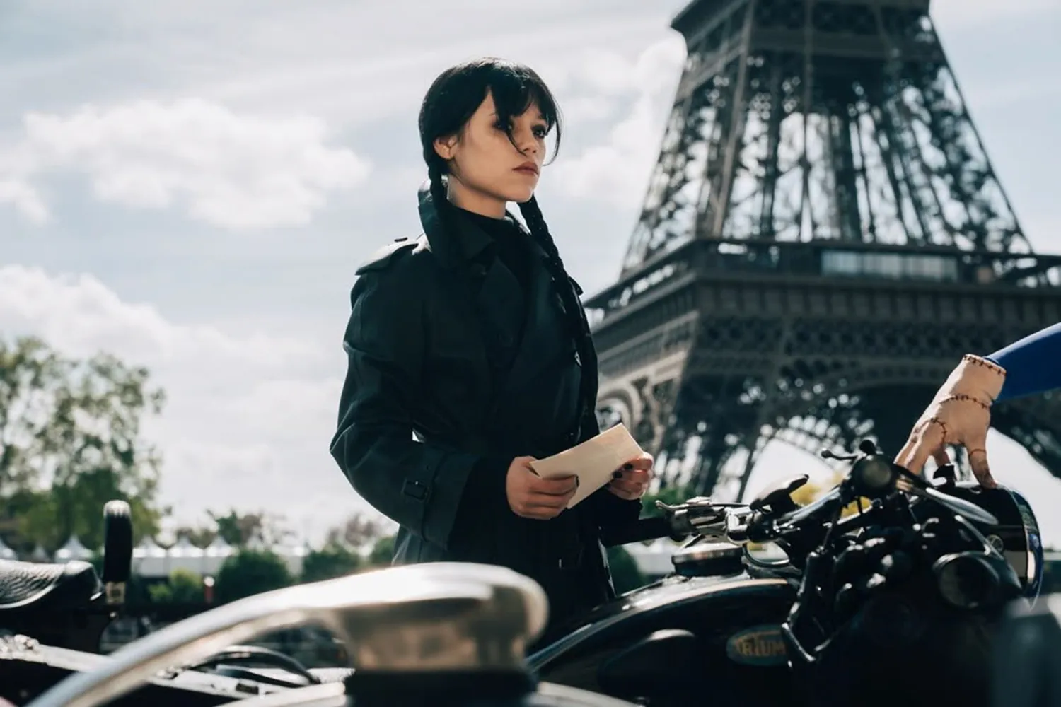 Jenna Ortega Takes Wednesday Addams to Paris in First Season 3 Image 42 Wednesday Season 3