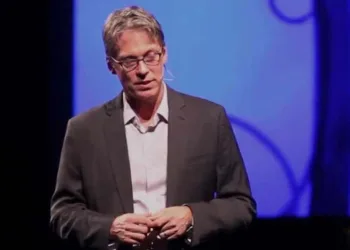 Brian Lindstrom