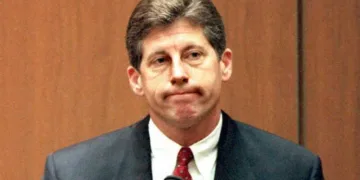 Mark Fuhrman, LAPD Detective Whose Testimony Upended the O.J. Simpson Trial, Dies at 74 1 O.J. Simpson